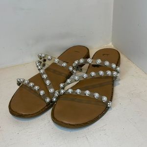 Steve Madden pearl shoes